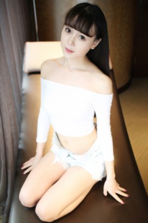 一卡二卡av_超清全集免费观看