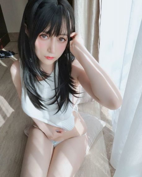 人妻奶水喷的到处都是_720神马影院手机在线